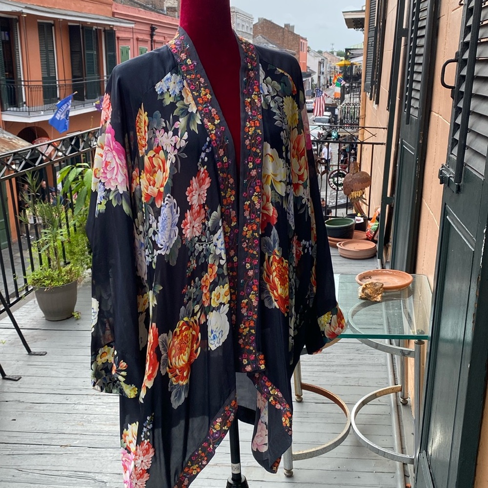 Gorgeous kimono Johnny Was